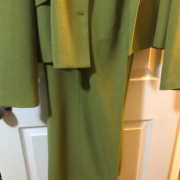 Pant suit - Picture 2 of 8